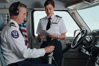 “Re_lax, You’re Not Even A Real Pilot,” Dad Laughed. Then The Captain Collapsed Mid-Flight. I_Rushed To The Cockpit And Took The Controls. When We Landed 3 Hours Later, The Crew Teared Up, “247 People Owe You Their Lives.” My Family Just Stared In Shock.